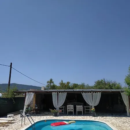 Pool Marmaron (Corfu)